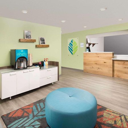 Woodspring Suites Toledo 莫米 外观 照片