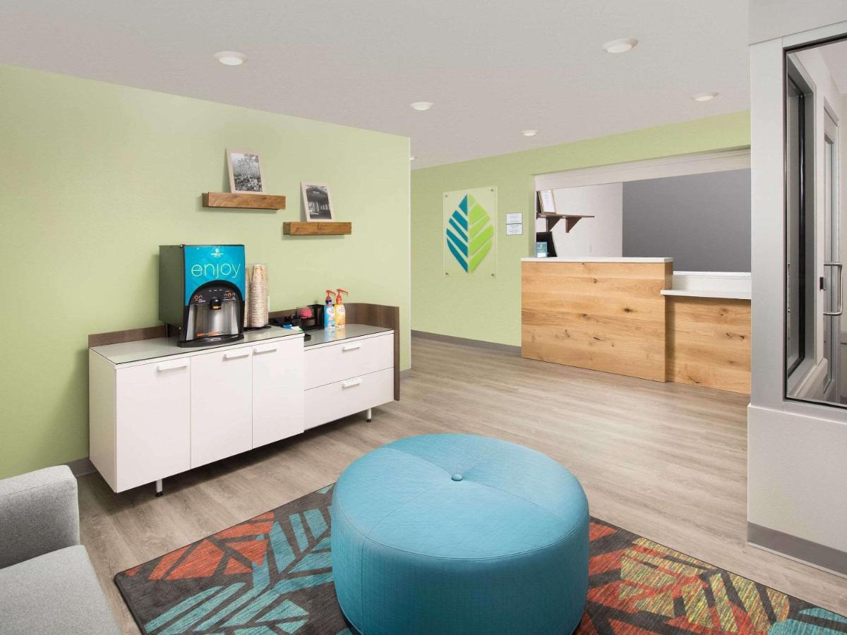 Woodspring Suites Toledo 莫米 外观 照片