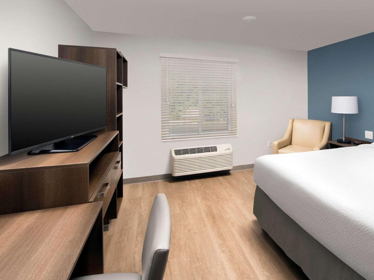 Woodspring Suites Toledo 莫米 外观 照片