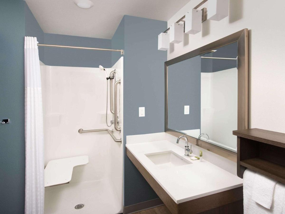 Woodspring Suites Toledo 莫米 外观 照片